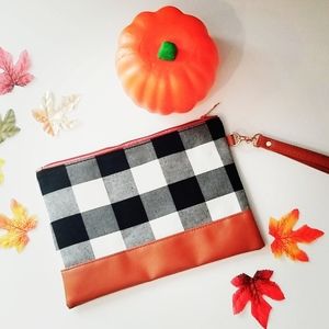 Aspyn Wristlet